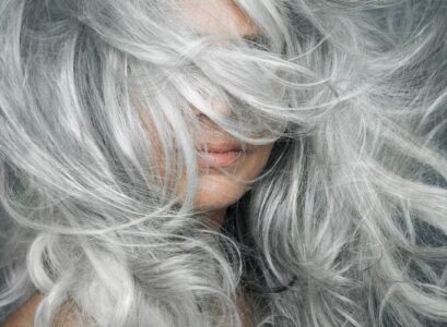 Top-Gray-Hair-Care-Tips-How-to-Maintain-a-Stylish-and-Healthy-Mane