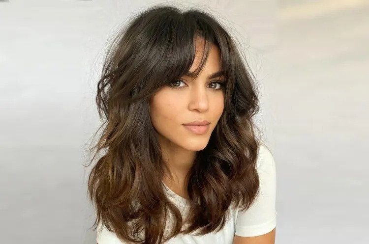 hairstyle with bangs chic classic ideas for this season