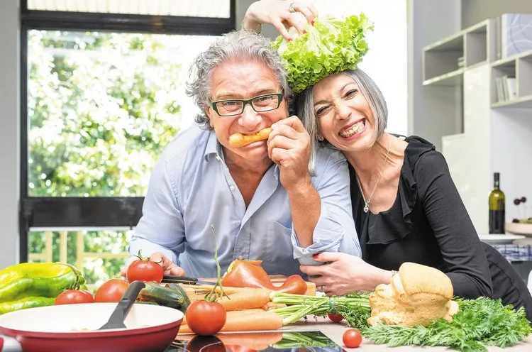 healthy lifestyle and balanced diet for elderly people