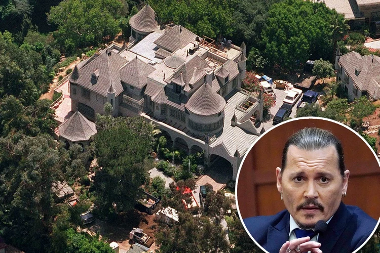 Johnny Depp owns 14 residences