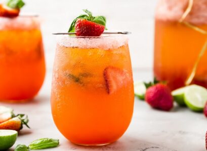 summer-drinks-cocktails-with-strawberries