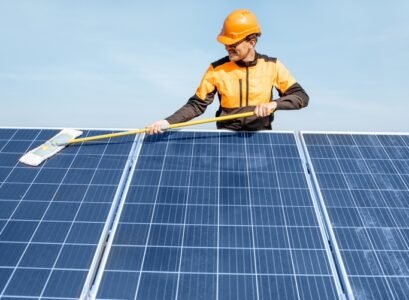 5-Benefits-of-Maintaining-Your-Residential-Solar-Power-System