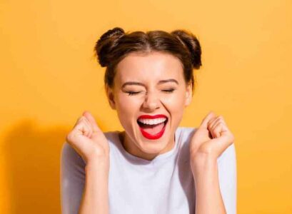 Bun-hairstyles-for-hot-days-space-buns