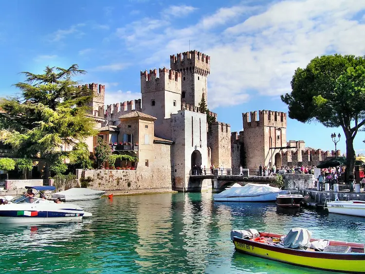 Holiday on Lake Garda 2022 which are the most famous holiday resorts
