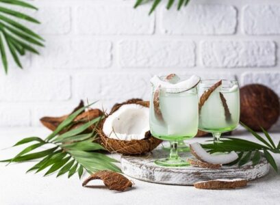 coconut-water-consumption-risks-pregnancy-pregnant-woman-breastfeeding-precaution-tips