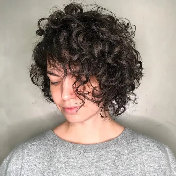 what are the trendy curly hairstyles