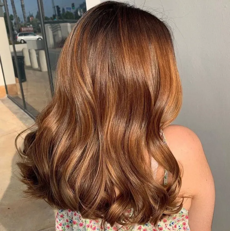 Beautiful combination of cinnamon and honey highlights