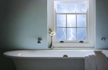 Can-you-take-a-shower-or-take-a-bath-during-a-thunderstorm
