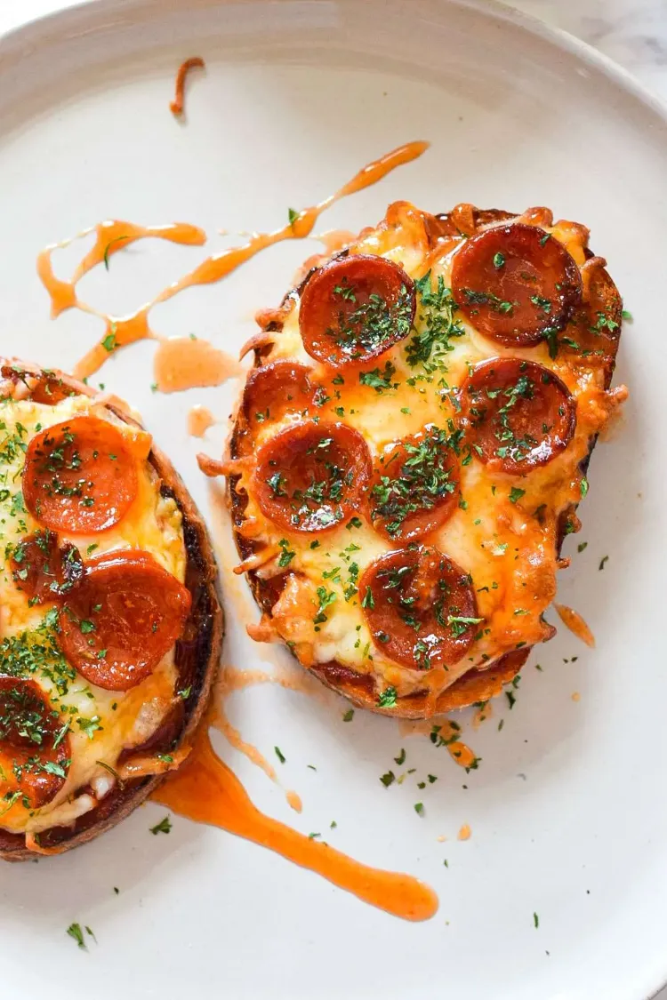 Food trend 2022 pizza toast recipes salami and cheese