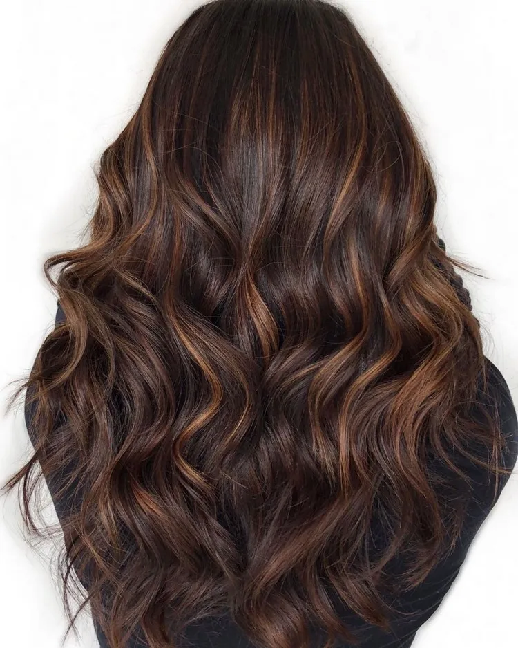 How about these delicate Honey Caramel Highlights