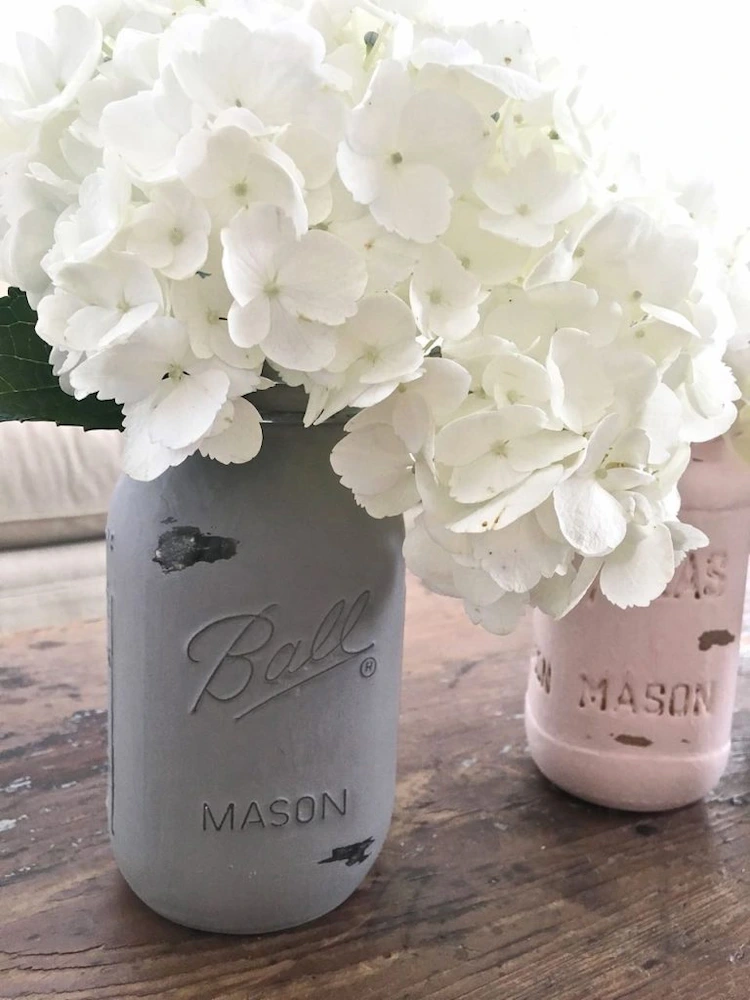 Hydrangeas look beautiful in mason jars