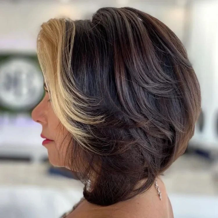 A feathered bob clearance hairstyle