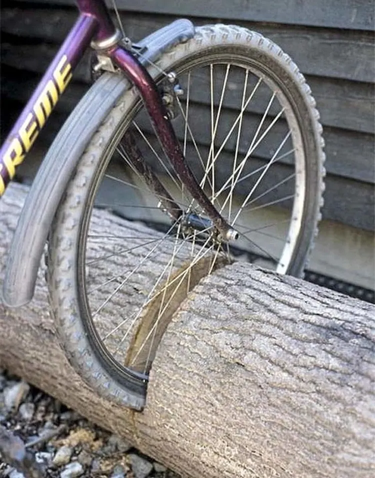 creative and environmentally friendly idea for diy bike rack from tree trunk