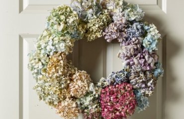front-door-decoration-dried-flowers-wreath