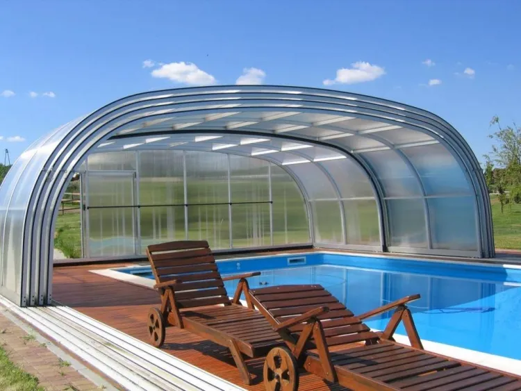 how to clean polycarbonate pool enclosure