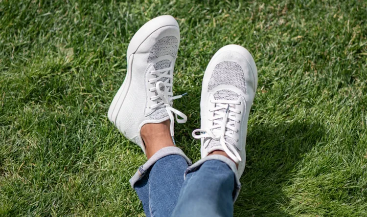 knitted trainers in white with laces light and comfortable shoes for summer or spring
