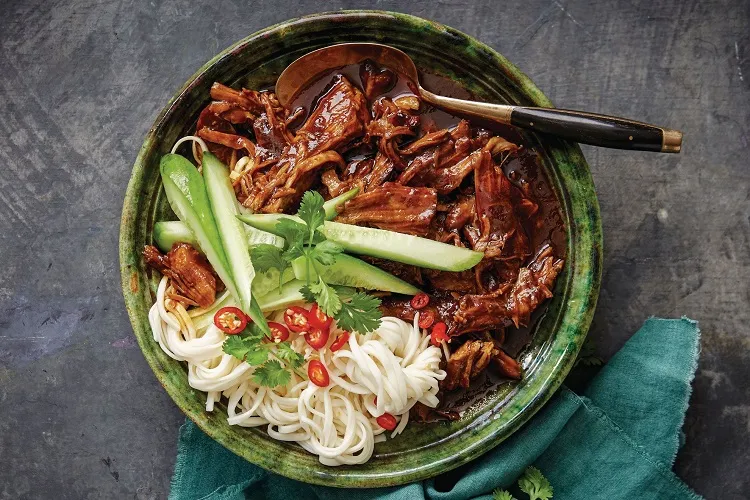 pulled pork recipe for evening meal with family and friends