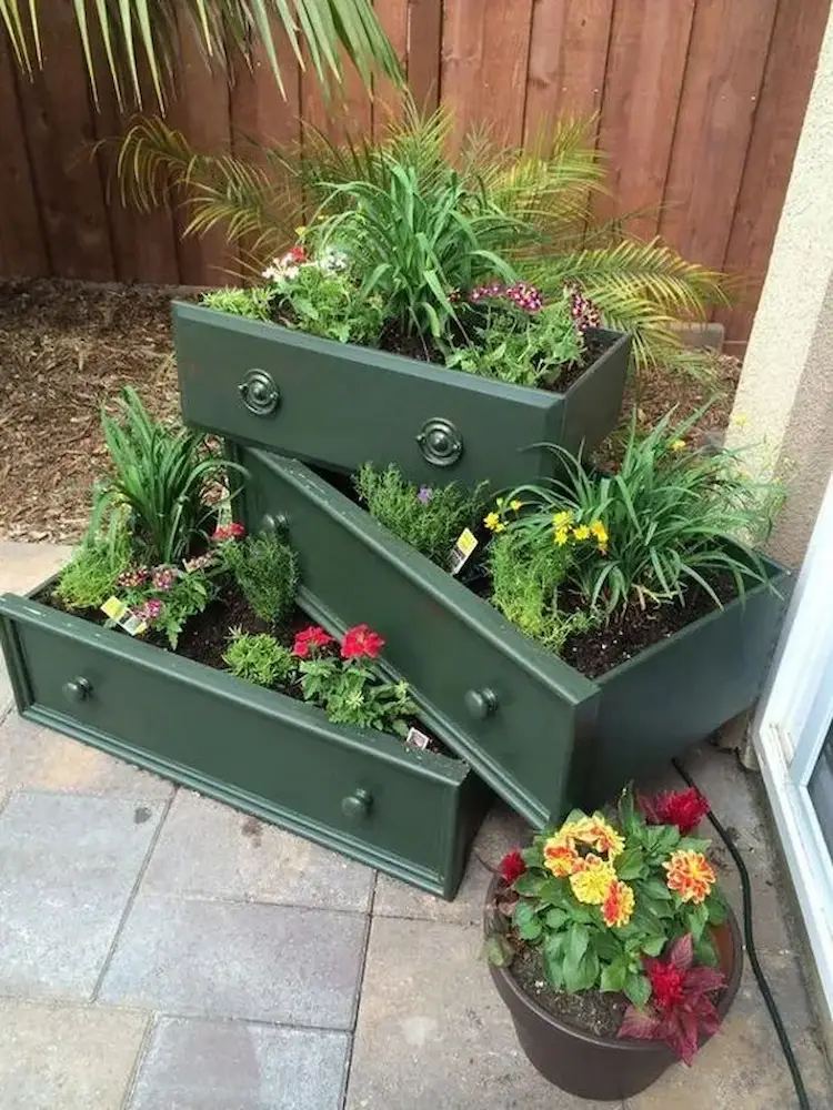 vintage drawers DIY garden planters