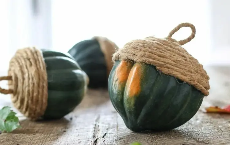 Crafts for fall decorative pumpkins into acorns with yarn