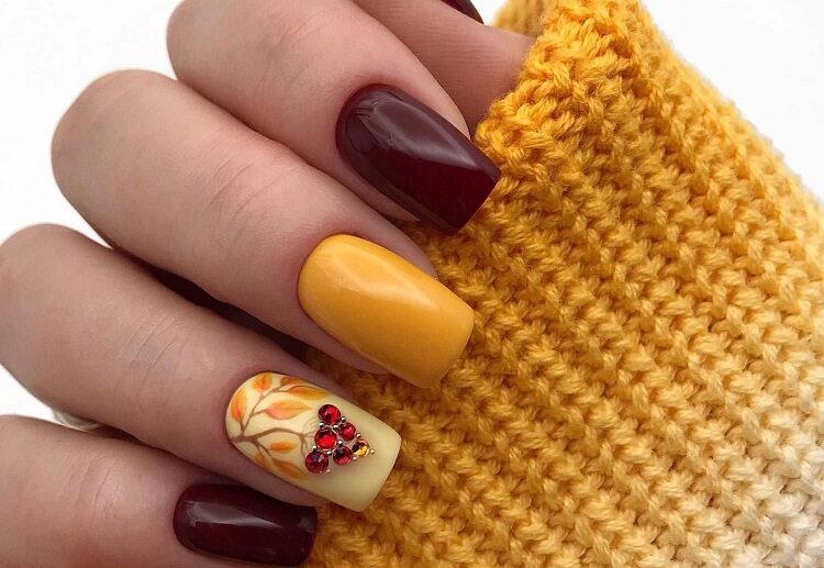 Nail-design-for-short-nails-fall-winter-2022-manicure-trends