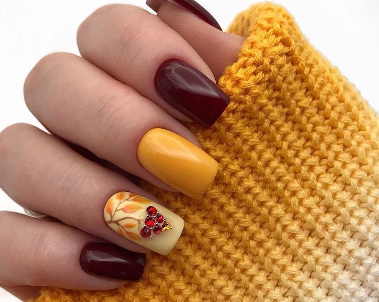 Nail design for short nails: With these fall 2022 nail trends you can  transform your short fingernails into real eye-catchers!