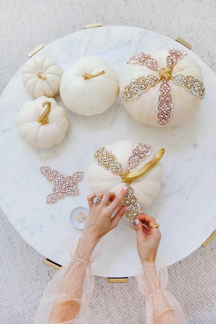 White pumpkin decoration there are many possibilities how you can design your decor