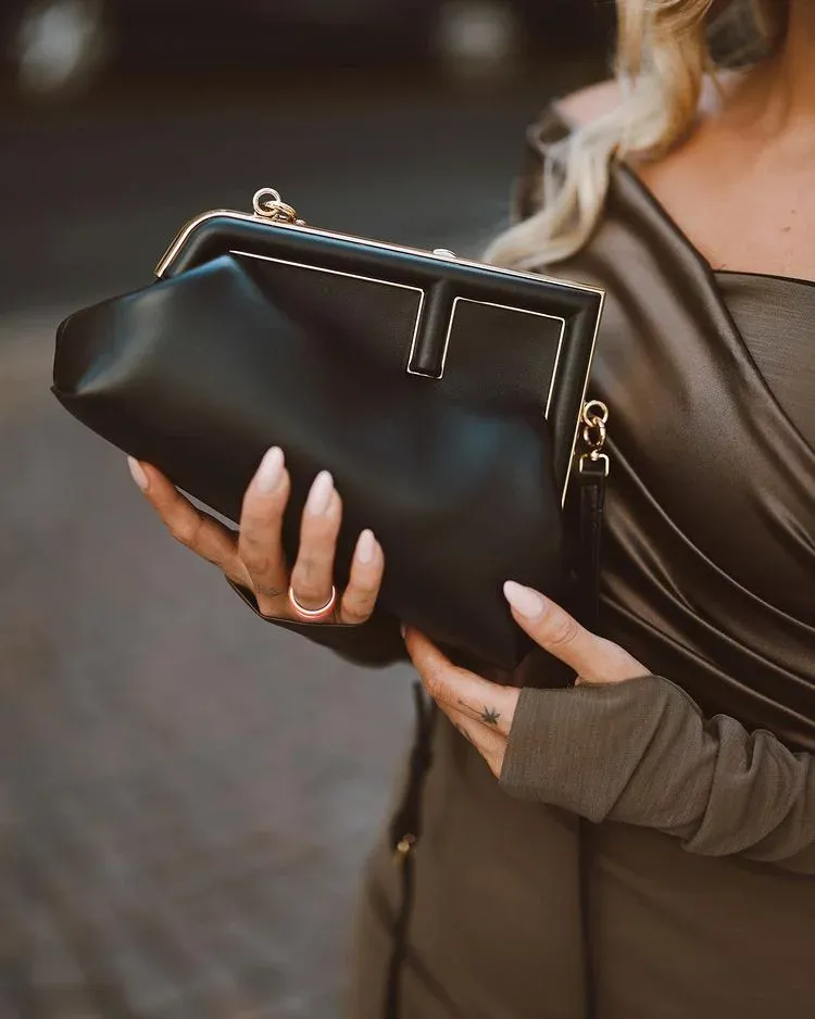 handbag fendi womens fall winter 2022 2023 trendy geometric model