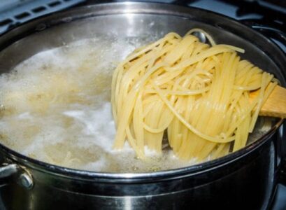 Do-not-throw-away-pasta-water-Useful-tips-how-to-recycle-the-water