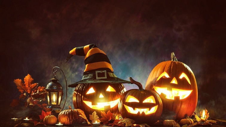 Funny-pumpkin-faces-carving-and-painting-cool-Halloween-ideas