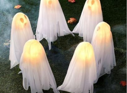 Halloween-Decoration-2022-Enchant-your-neighborhood-with-these-spooky-outdoor-ideas