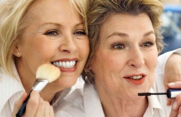 Makeup-for-mature-skin-best-tips-for-older-women
