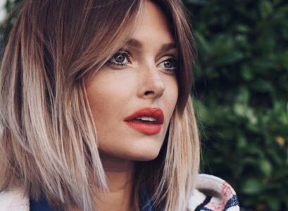 Medium-length-bob-with-curtain-bangs-the-versatile-haircut