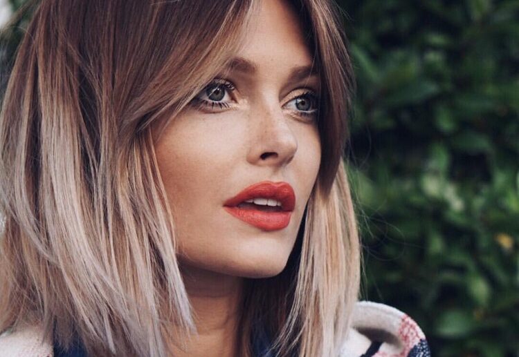 Medium-length-bob-with-curtain-bangs-the-versatile-haircut