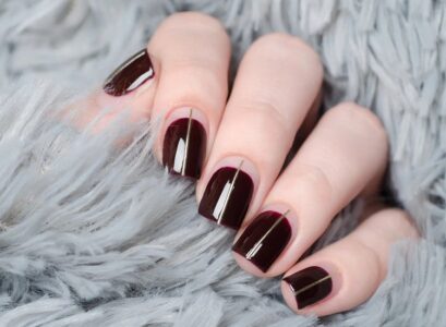 What-nail-polish-color-for-winter-2022-to-trendy-manicure