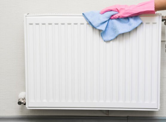Wipe-the-radiator-and-get-it-clean-again