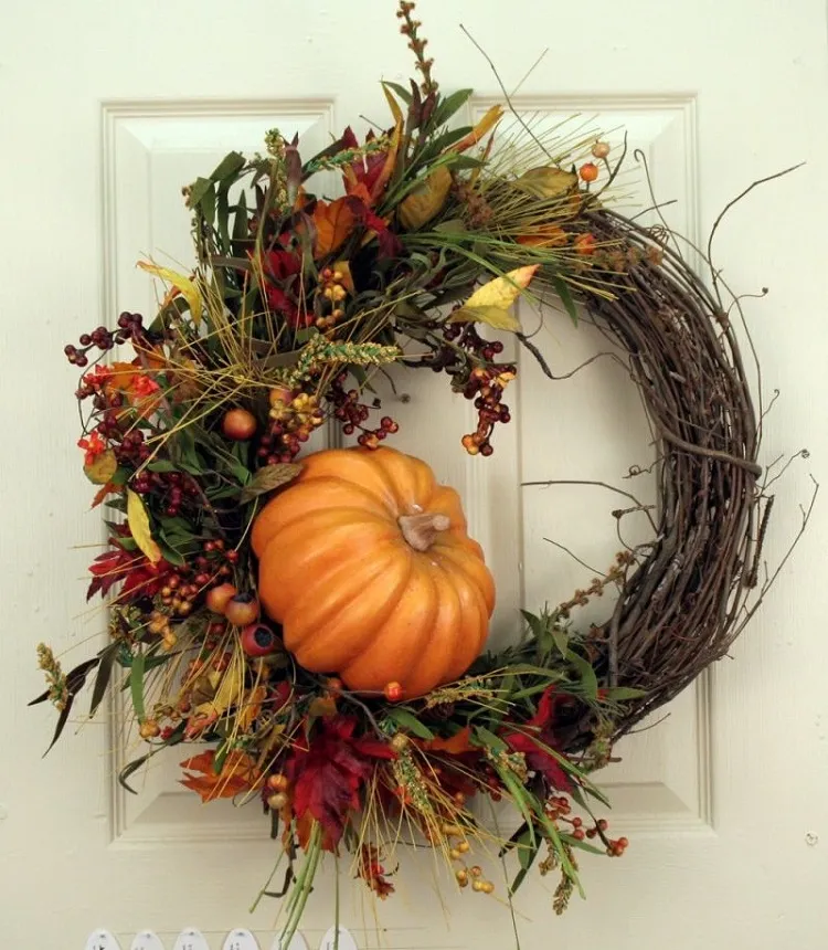 autumn wreath decorations with pumpkin