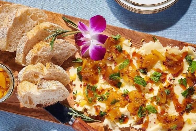 butter board tiktok trend 2022 viral recipe garnish bread eddible flowers