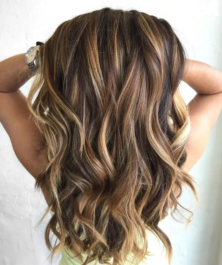 highlights honey blonde and caramel thick brown hair soft waves