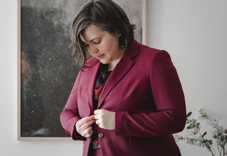 how-to-wear-a-suit-when-you-are-plump-outfit-autumn-woman-2022-ideas