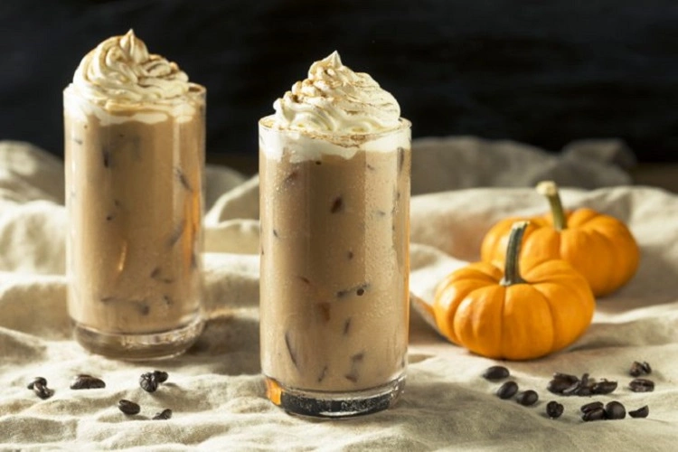iced pumpkin spice latte recipe homemade ingredients autumn drink