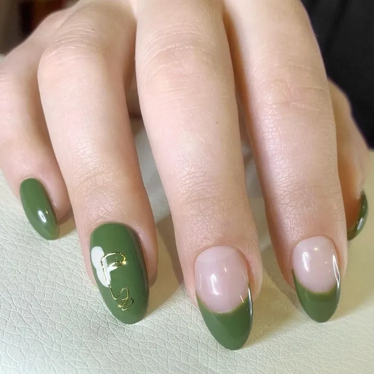 nail art winter 2022 moss green reversed french manicure what nail polish color for winter 2022