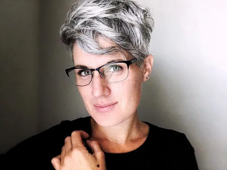 salt and pepper color pixie cut_salt and pepper for women over 40