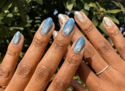 short-velvet-nails-trend-fall-2022