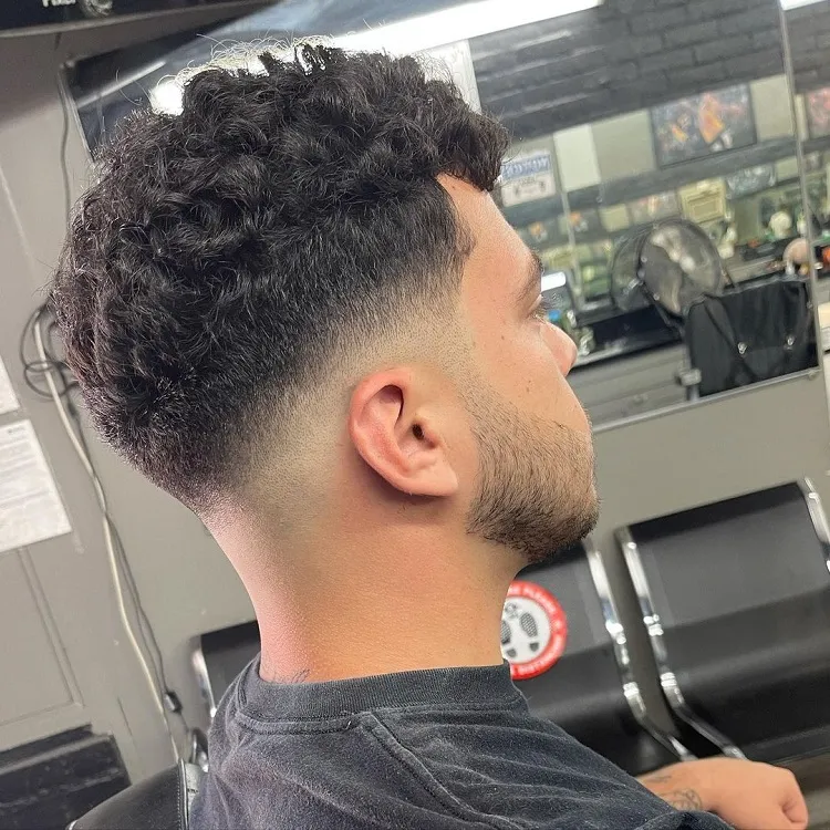 taper fade with beard fade curly afro trend buzz cut 2022