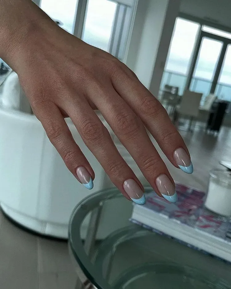 winter nails decor 2022 blue pastel manicure