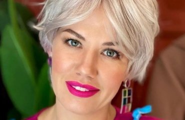 Bixie-hairstyles-for-women-over-50-trendy-short-hairstyle-to-look-younger
