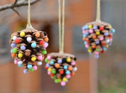 DIY-Christmas-tree-ornaments-with-children-kids-craft-ideas