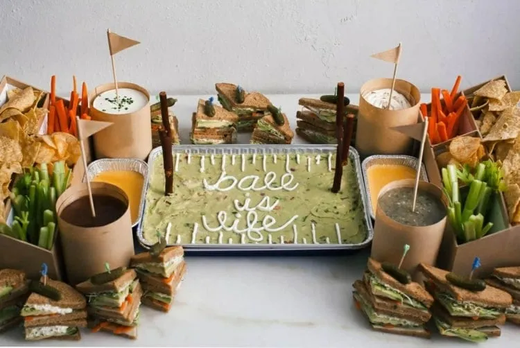 DIY Snack Stadium quick and easy to make and make men happy