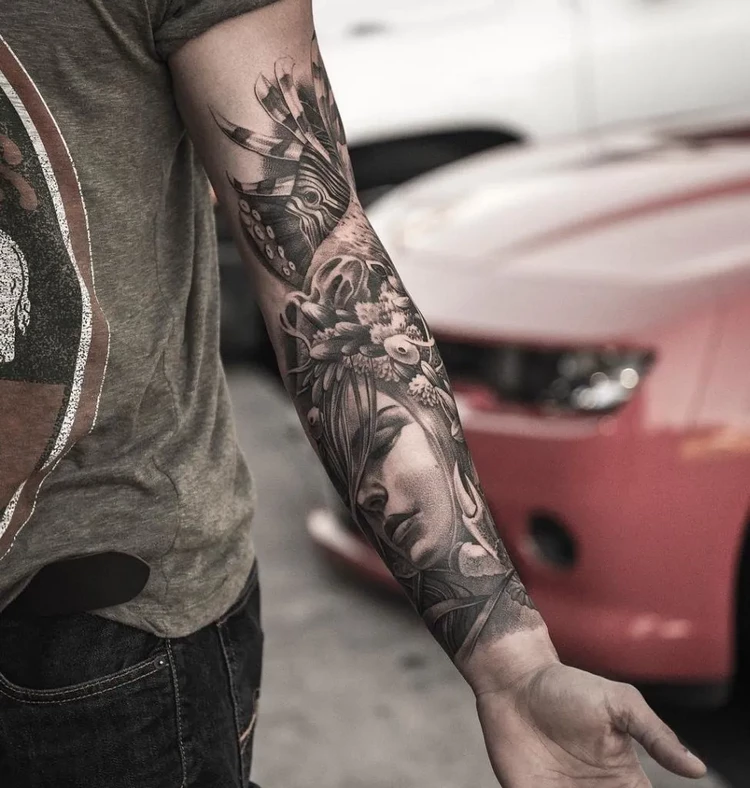 16 Coolest Forearm Tattoos For Men  Tatuaje reloj y rosa Hombres  tatuajes Tatuaje manga brazo