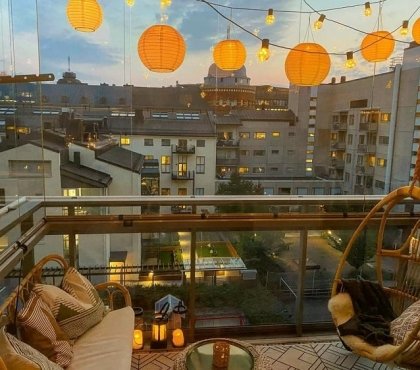 How-to-decorate-your-balcony-with-fairy-lights-and-why
